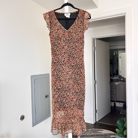 Dresses & Skirts - Vintage Y2K Leopard Print Ruffle Hem Dress- 12/L